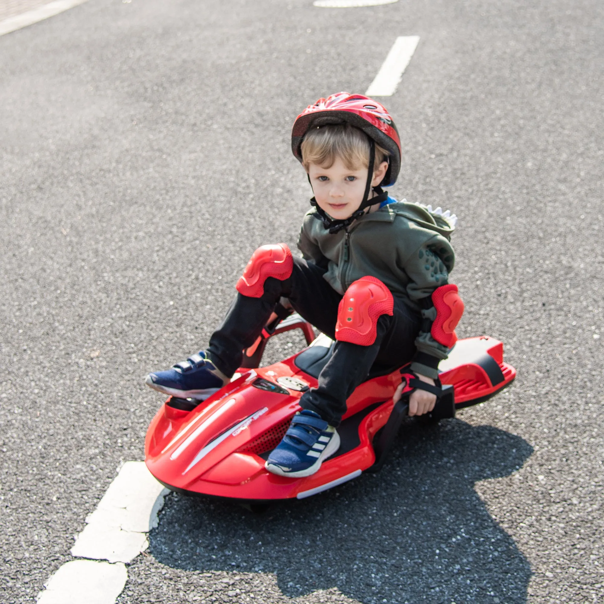 24V Kids Electric Ride-On Scooter with Helmet, Knee Pads, 400W Motor, 6 