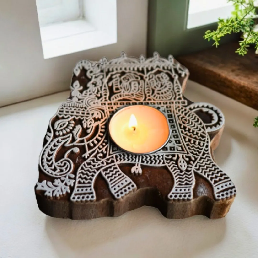 Airavat Wooden T- Light Holder with a pack of 6 soywax t- light candles