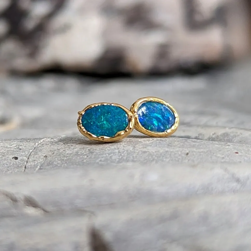 Blue Australian Opal stud earrings in 18k Gold