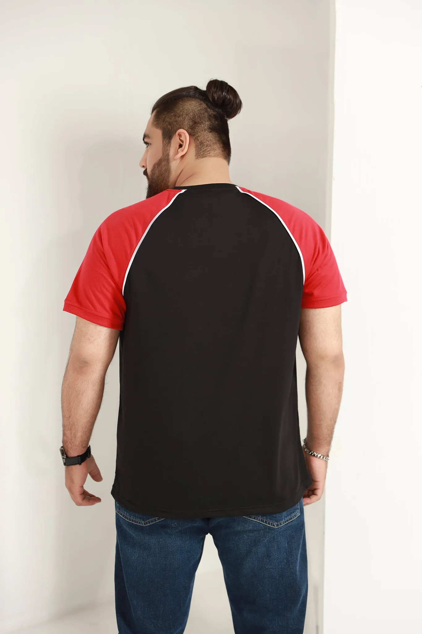 Retro Raglan Black T-Shirt (Plus Size) - P21- MT0078P