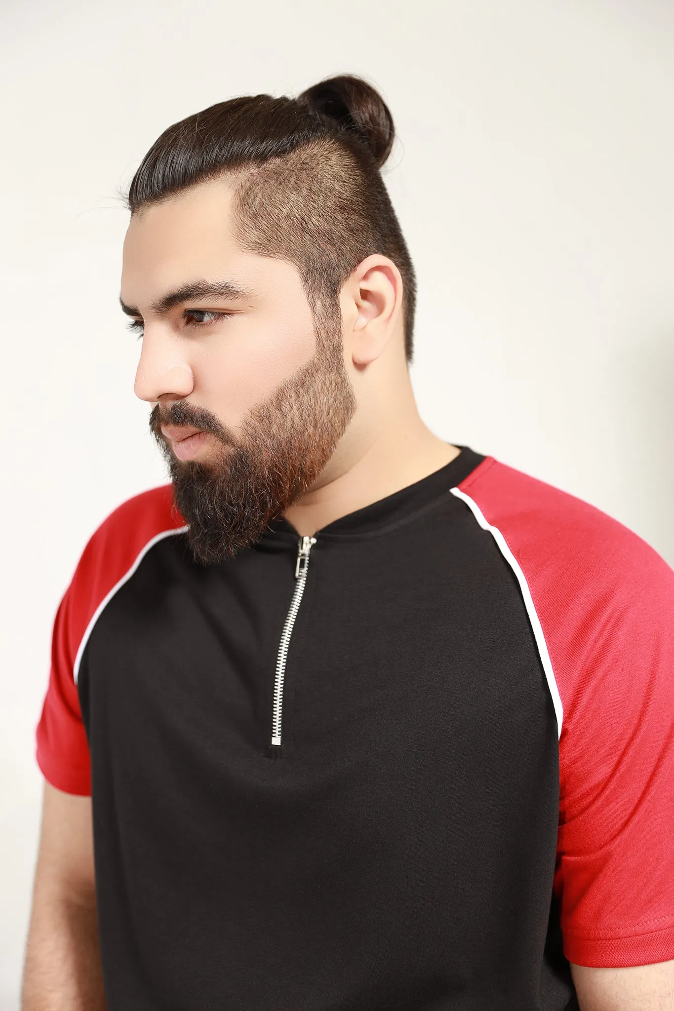 Retro Raglan Black T-Shirt (Plus Size) - P21- MT0078P